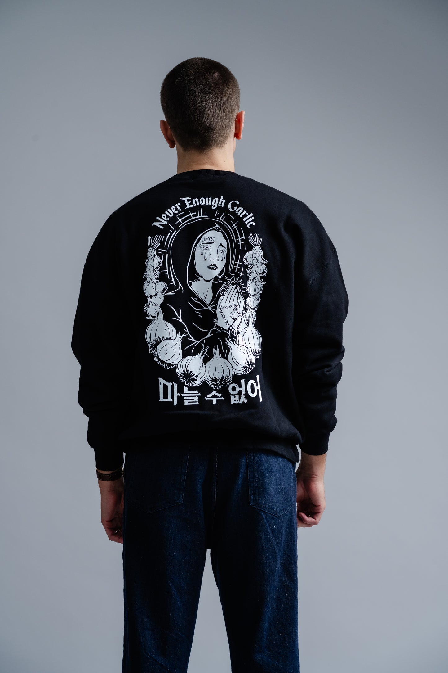 NEVER ENOUGH GARLIC SWEATSHIRT BLACK